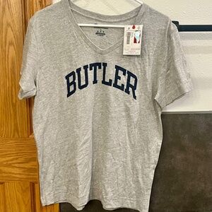 NWT Women's Butler University Bulldogs College Game Day V Neck T Shirt Large